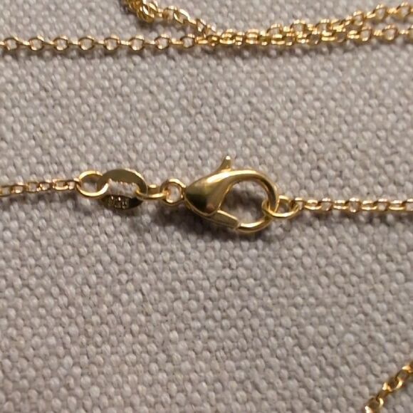 925 Sterling Silver Gold Plated Cat and Stars Round Pendant Necklace - Picture 3 of 8